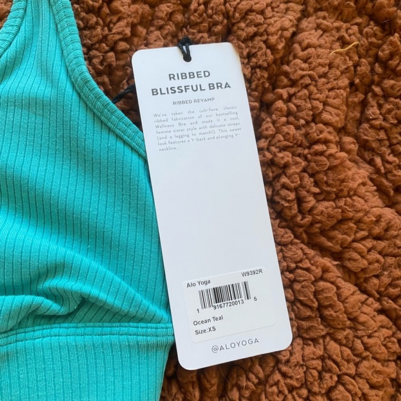 Alo Yoga Blissful Bra - Picture 5 of 7